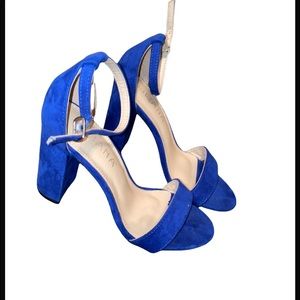 Liliana Blue Heels size 7